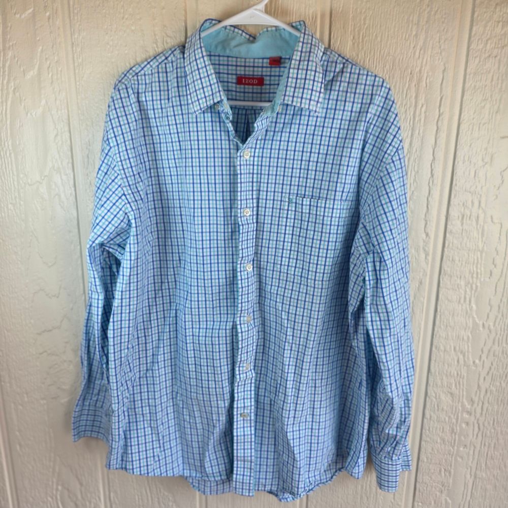 Men's Izod Light Blue Plaid Button Down Shirt, Sizs Xl